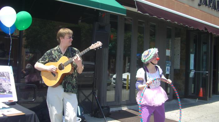 Live Music and a Clown on Johnson Avenue!